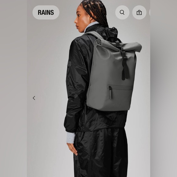 RAINS Metallic Grey Rolltop Rucksack Waterproof Backpack/Carrying Bag  17L. NIP - Picture 2 of 10